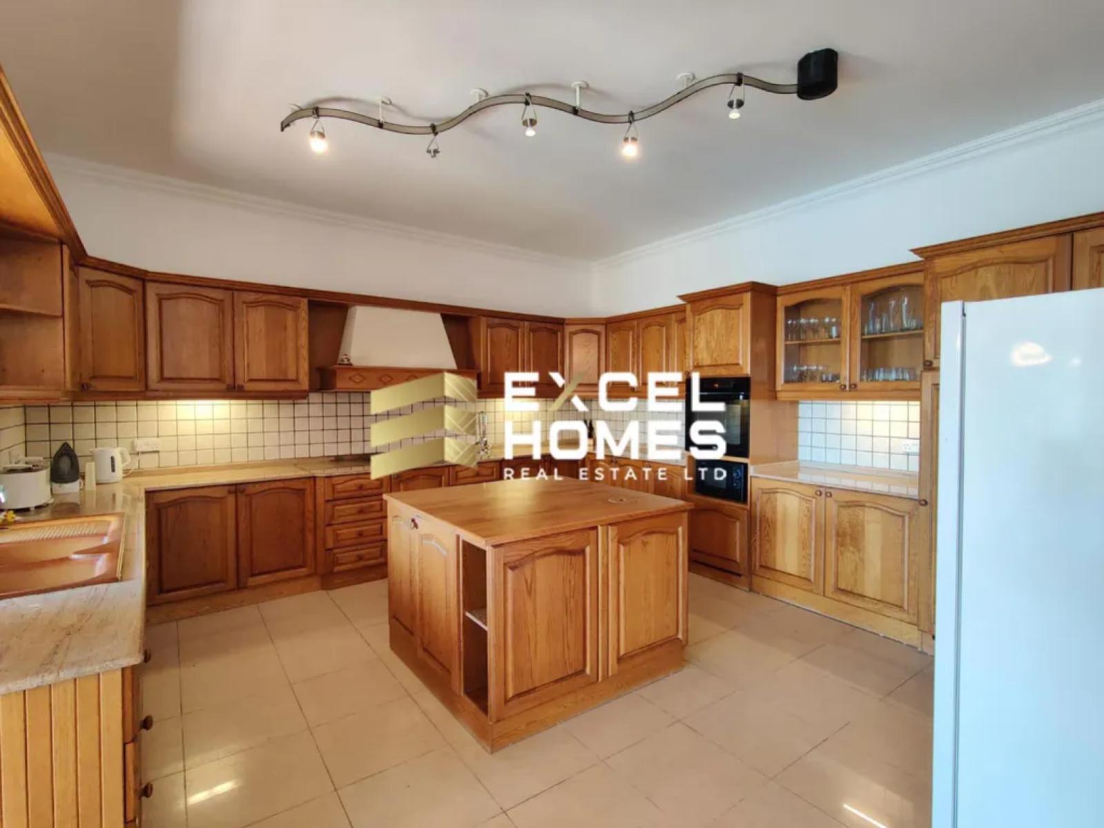 3-bedroom apartment to let in St Julian's