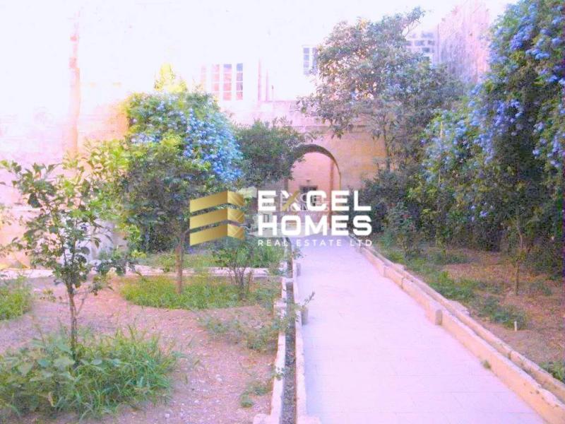 feedimg_t6iah0gf3tgmcB8WYXz