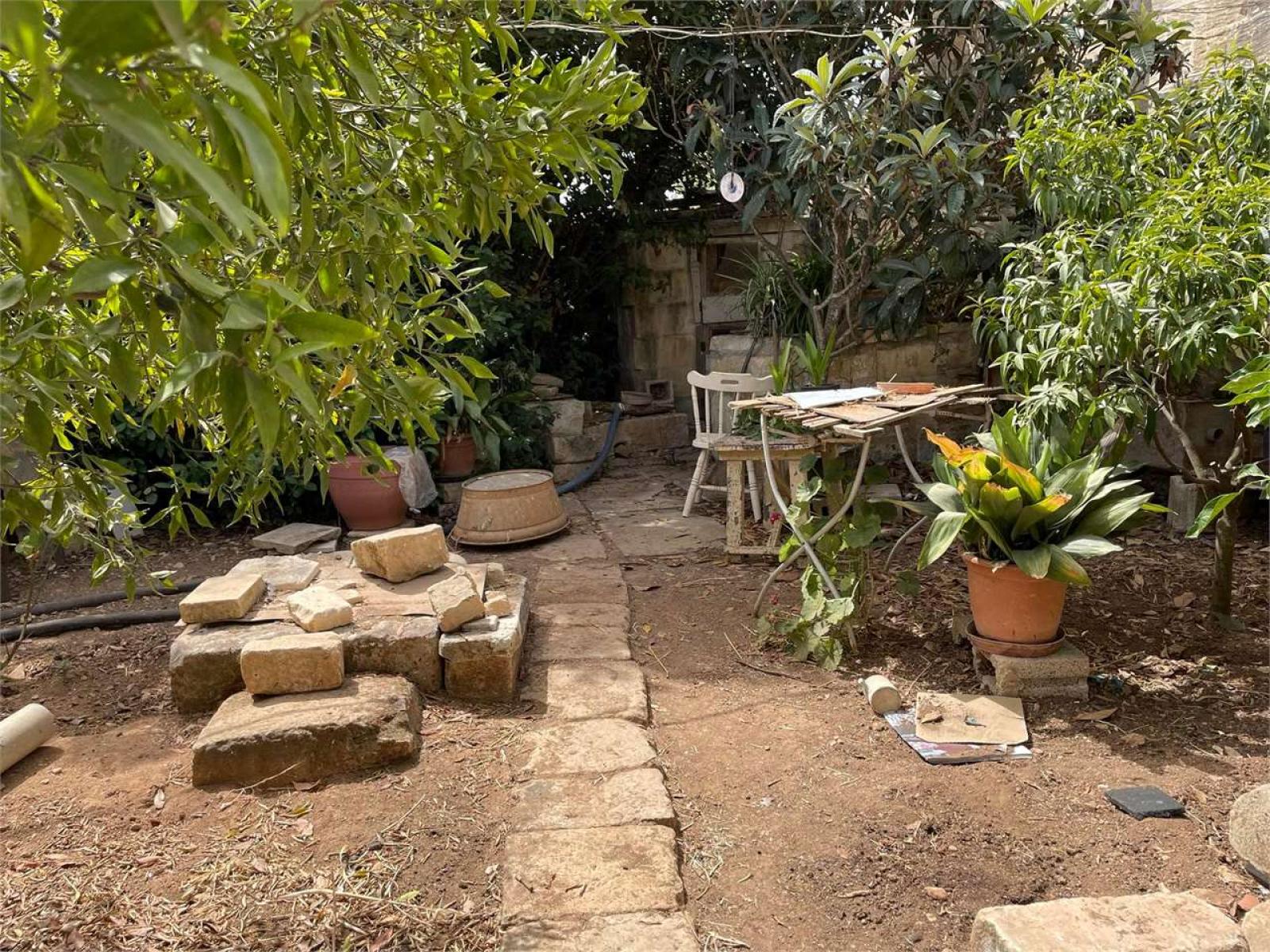 1-bedroom farmhouse for sale in Qrendi