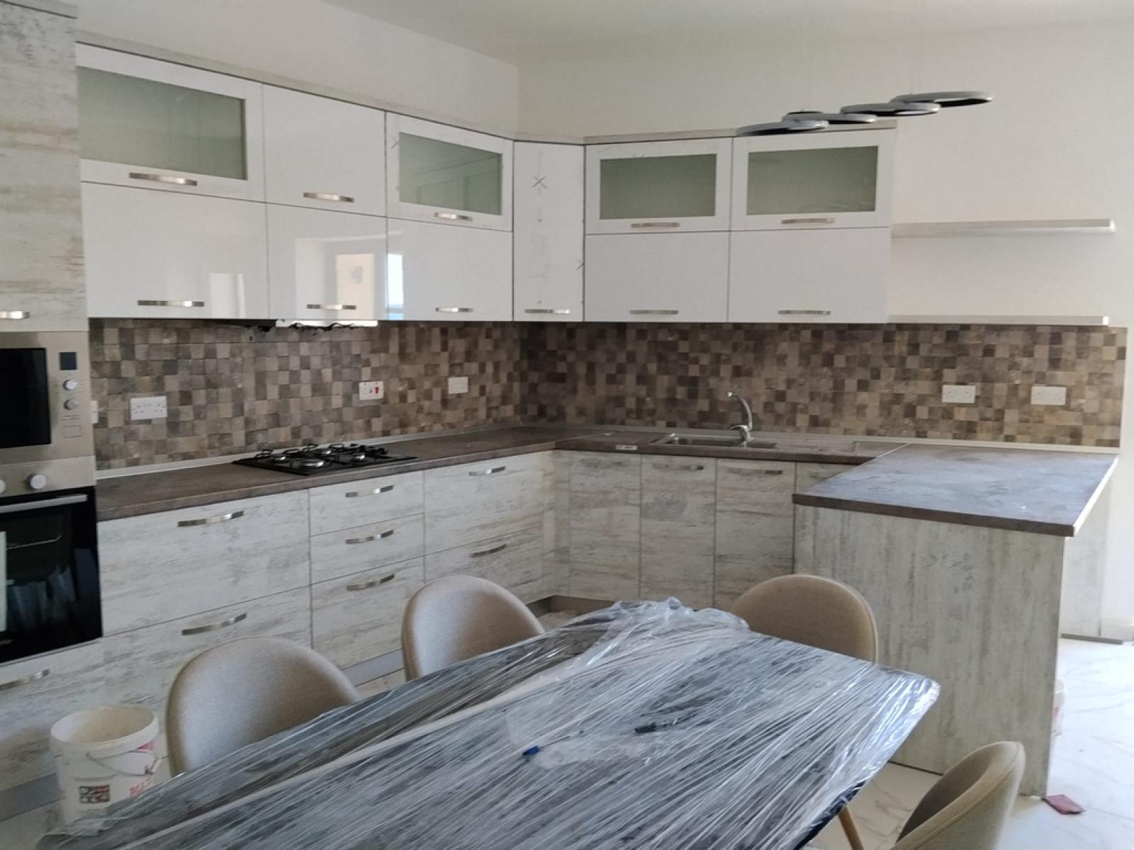 3-bedroom apartment to let in Marsaxlokk
