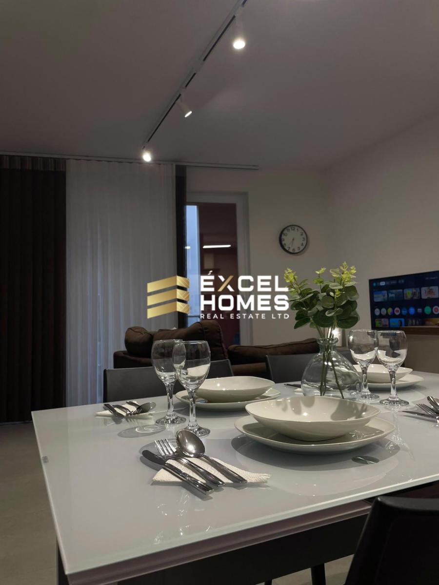 2-bedroom apartment to let in Buġibba