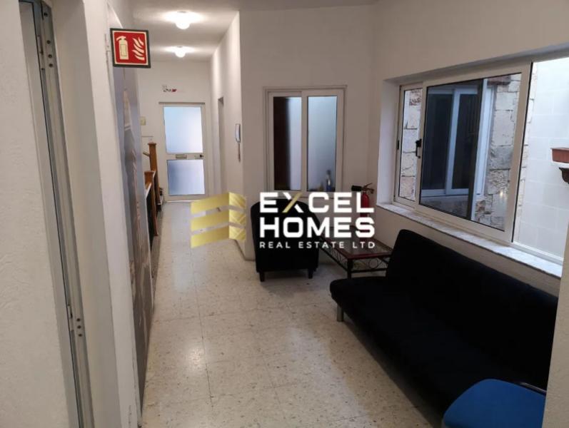 Commercial for sale in San Ġwann