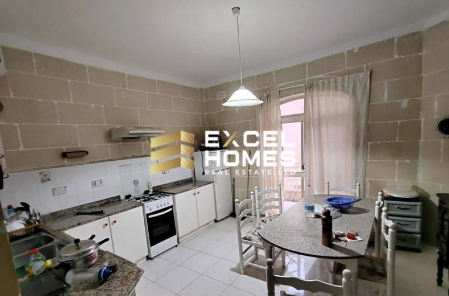 3-bedroom apartment to let in Marsalforn
