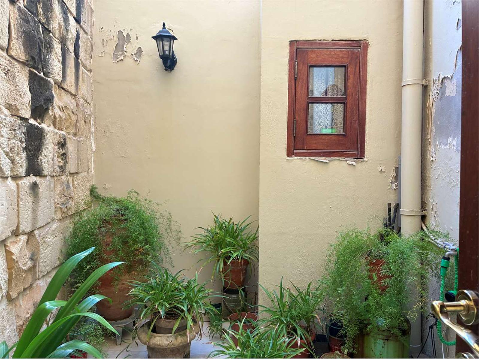 3-bedroom townhouse for sale in Ħamrun