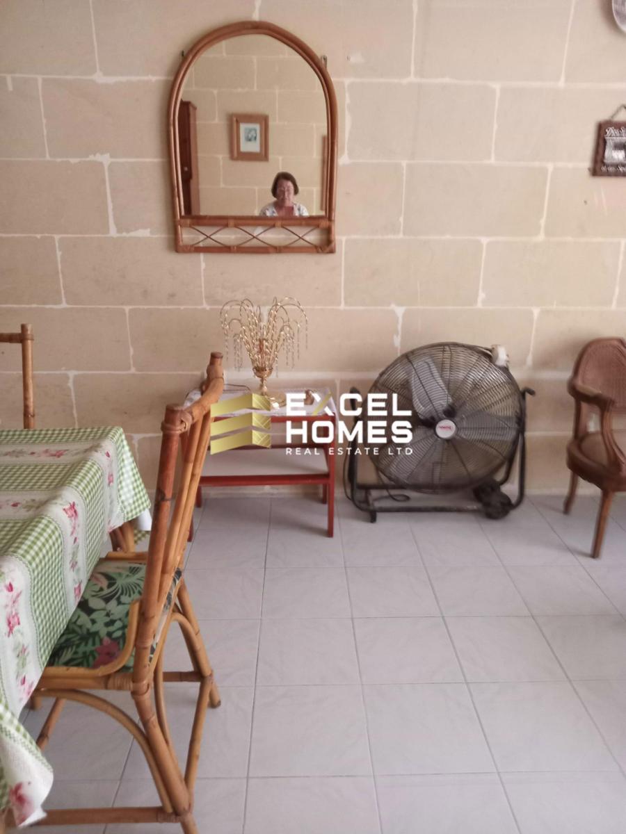 3-bedroom apartment to let in Marsalforn