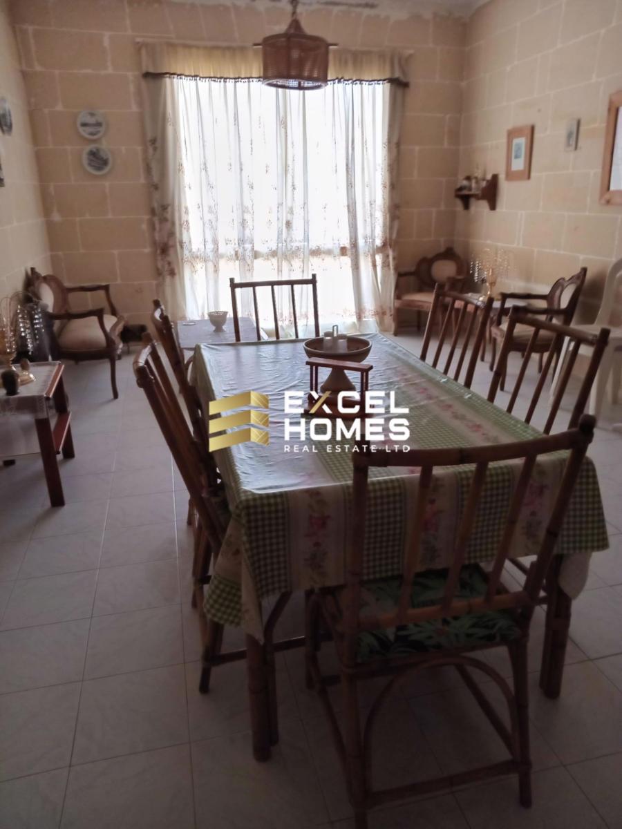 3-bedroom apartment to let in Marsalforn