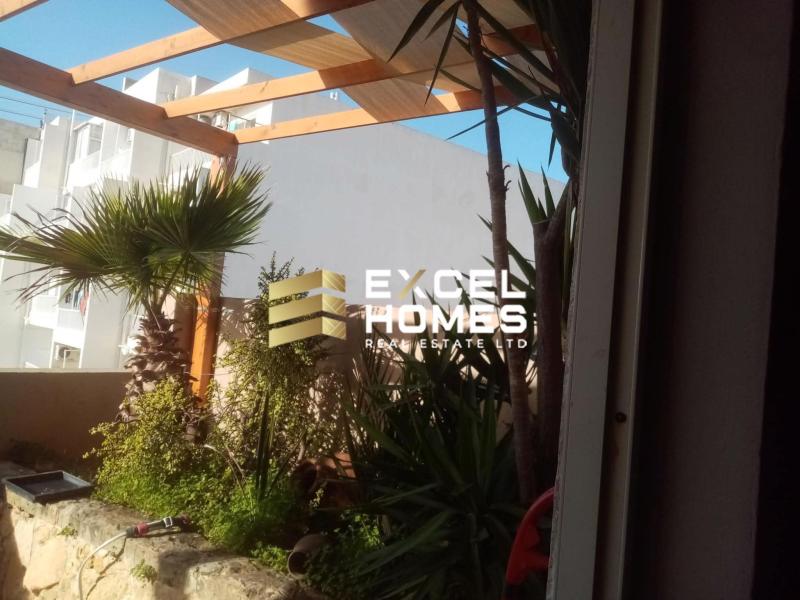 1-bedroom apartment to let in Marsaskala