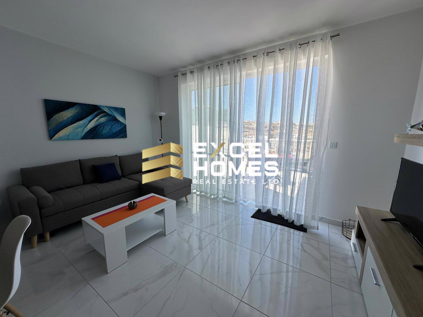 2-bedroom penthouse to let in Marsalforn