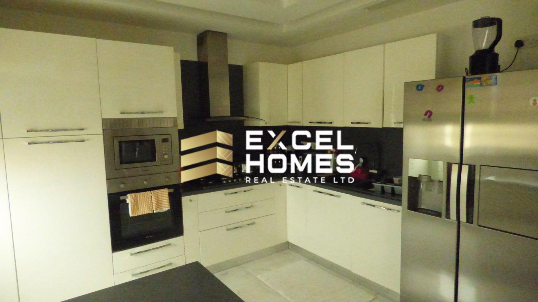 3-bedroom terraced house for sale in Santa Venera