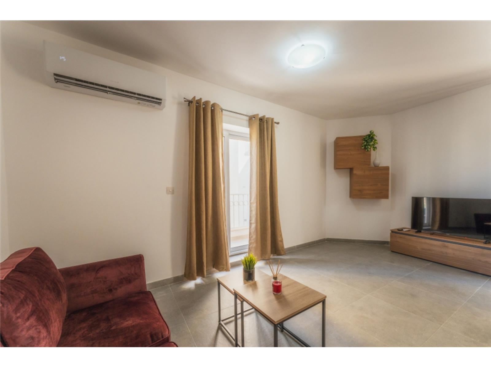 2-bedroom apartment to let in Pietà