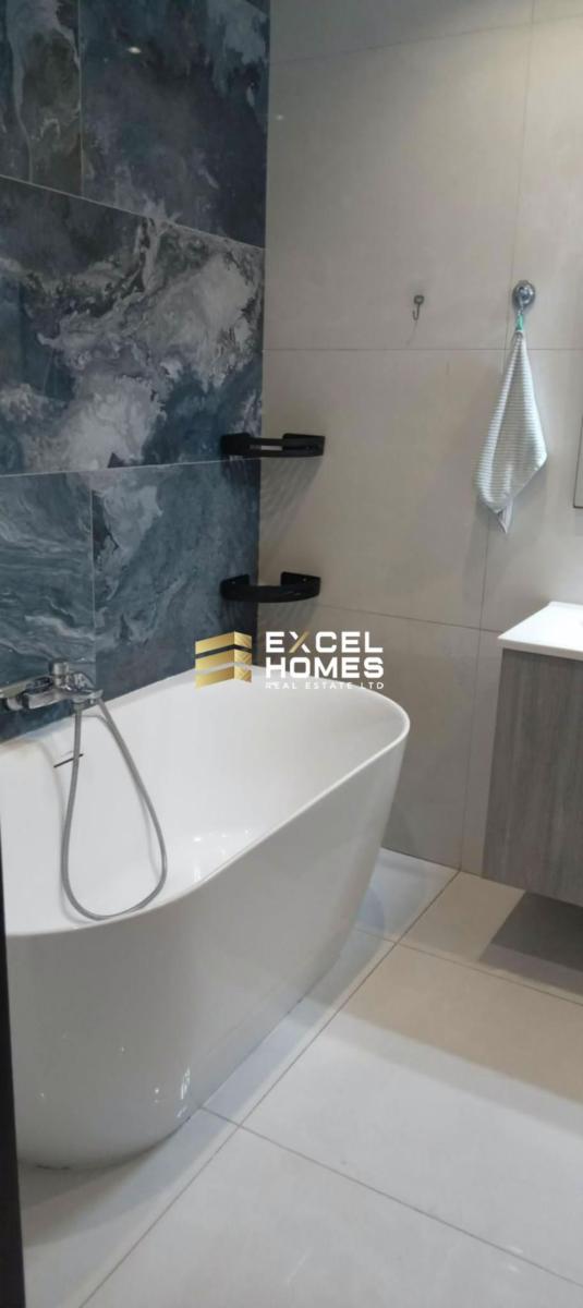 3-bedroom apartment to let in Pembroke