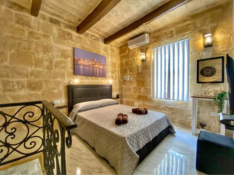 1-bedroom townhouse to let in Senglea