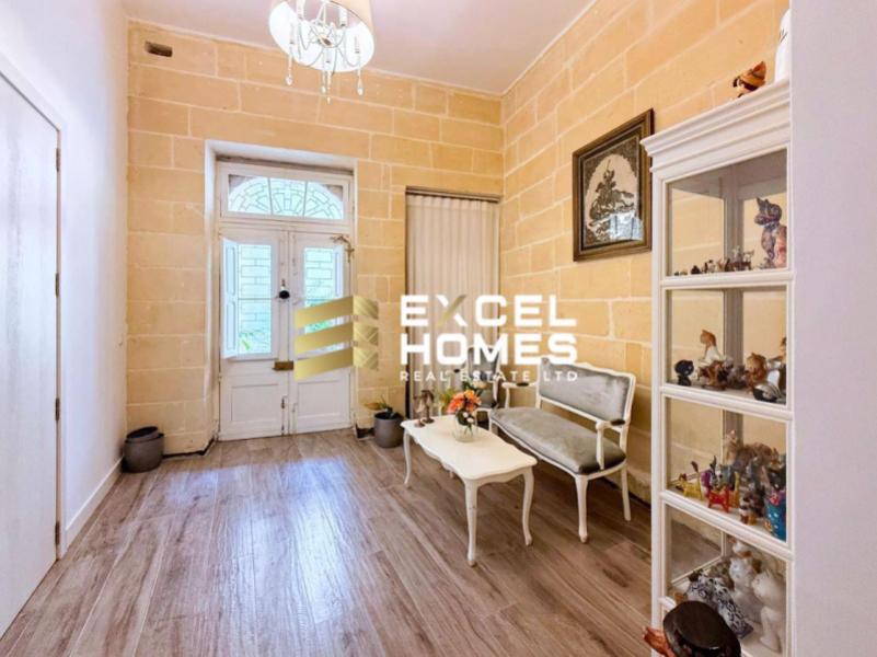 5-bedroom townhouse for sale in Safi