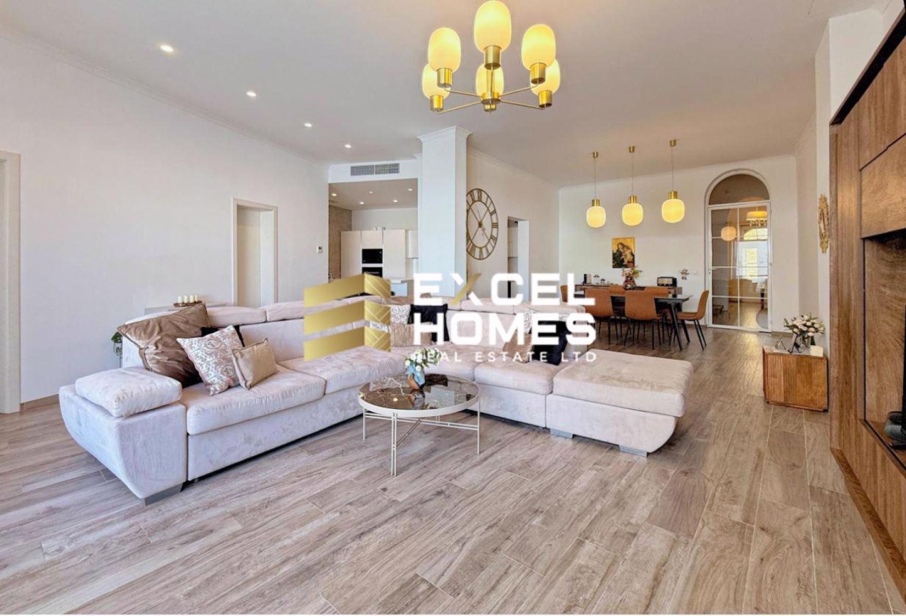 5-bedroom townhouse for sale in Safi