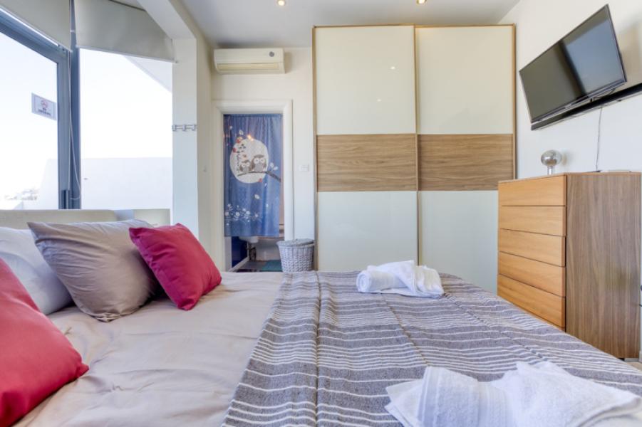 3-bedroom apartment to let in Qawra