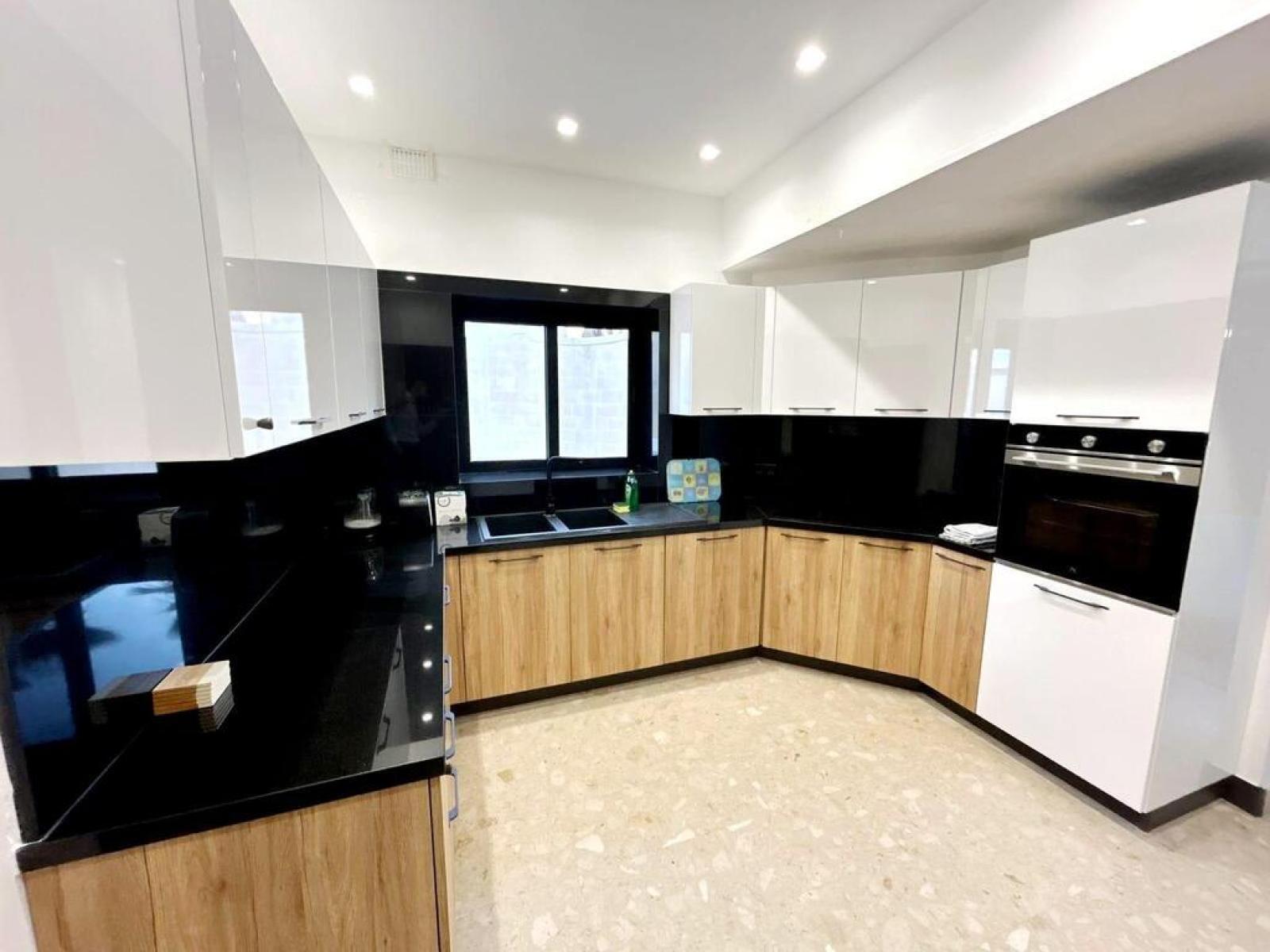 5-bedroom villa to let in Madliena