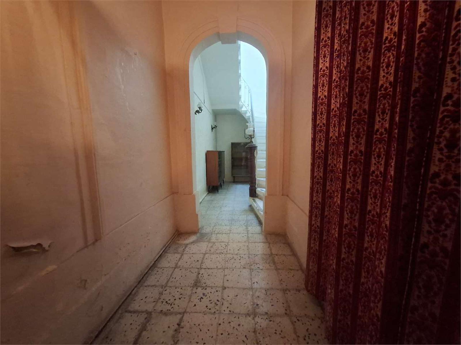 2-bedroom maisonette for sale in Ħamrun