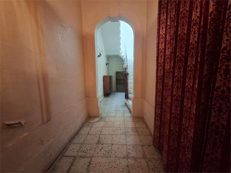 2-bedroom maisonette for sale in Ħamrun