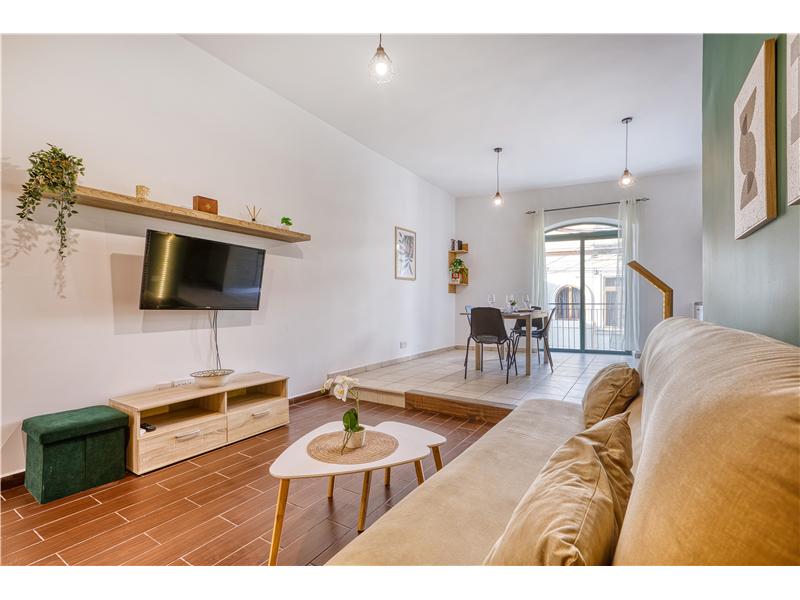 2-bedroom apartment to let in Santa Venera