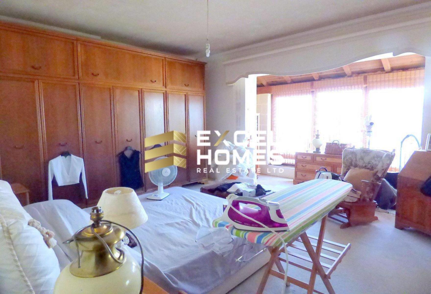 4-bedroom villa for sale in Baħar iċ-Ċagħaq
