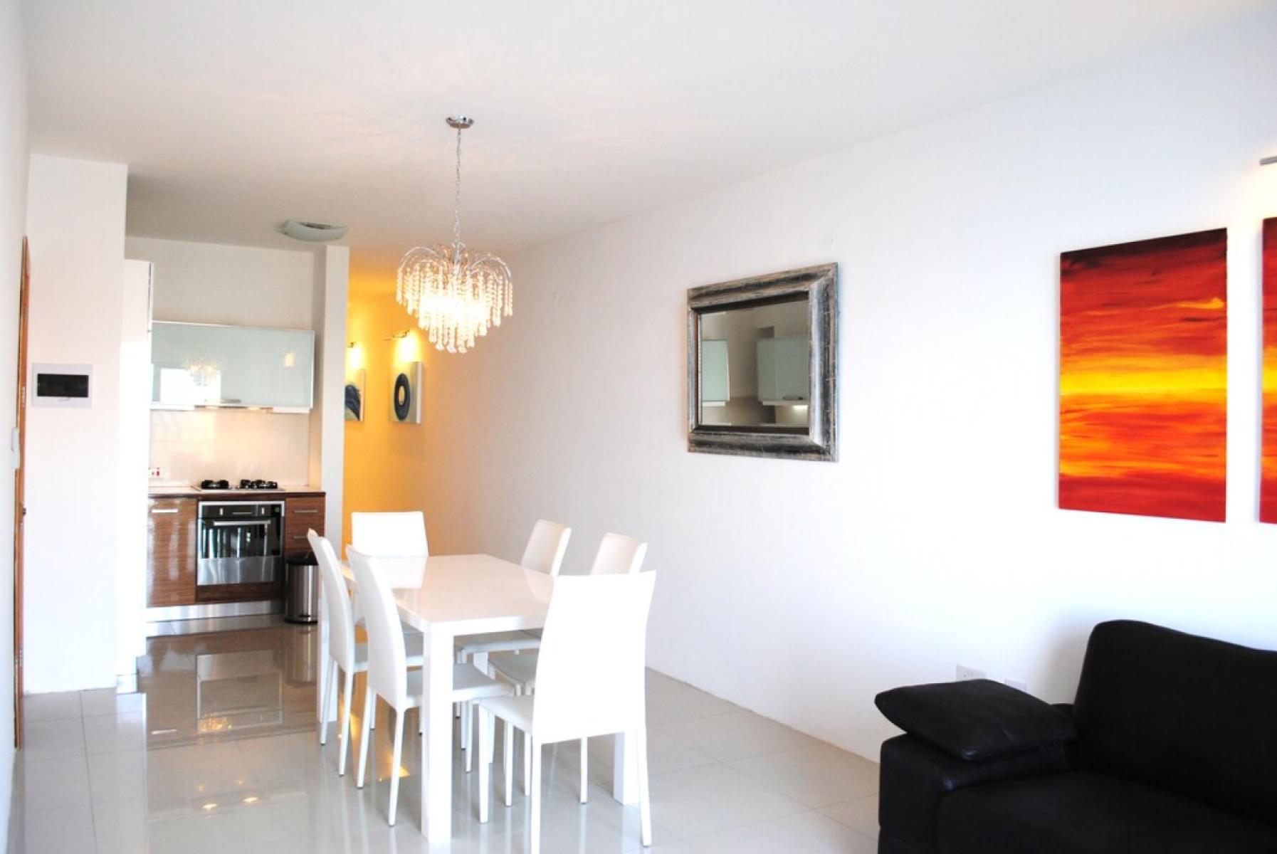 2-bedroom apartment to let in St Julian's