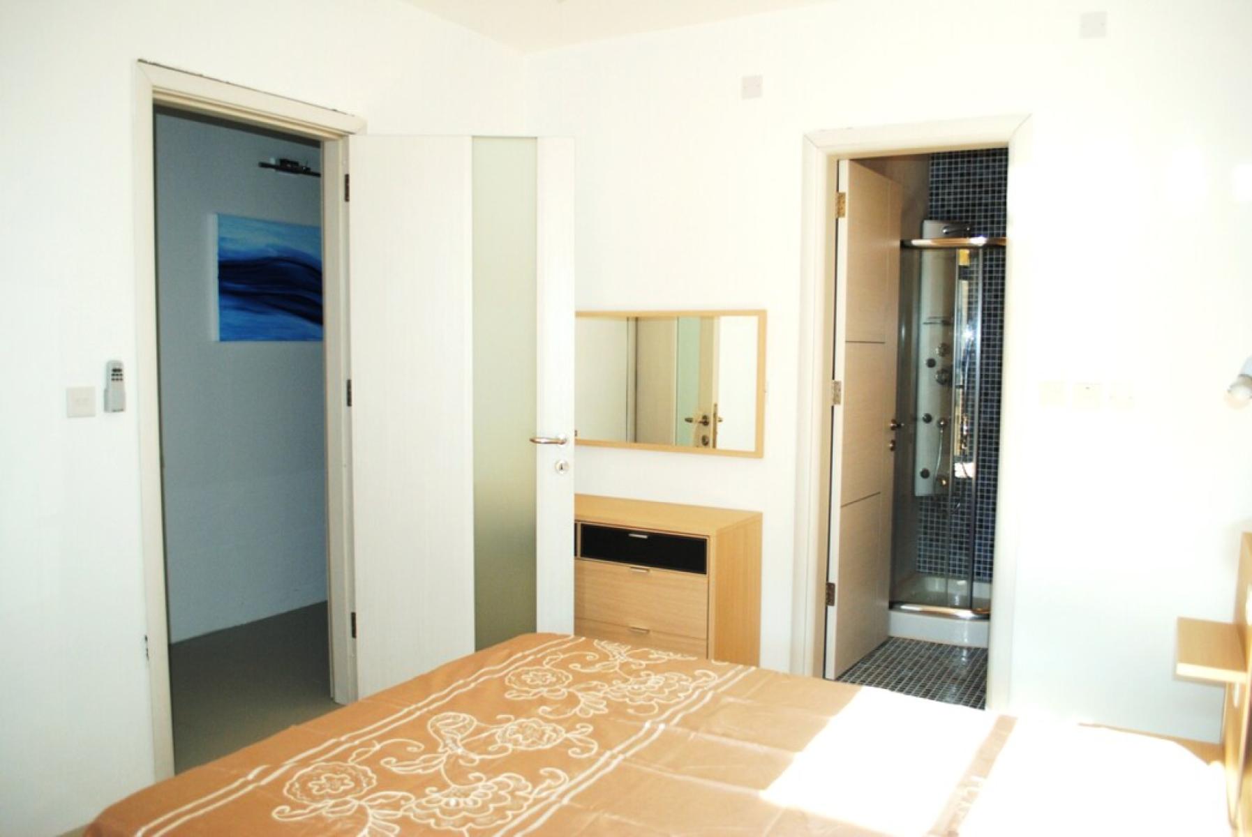 2-bedroom apartment to let in St Julian's