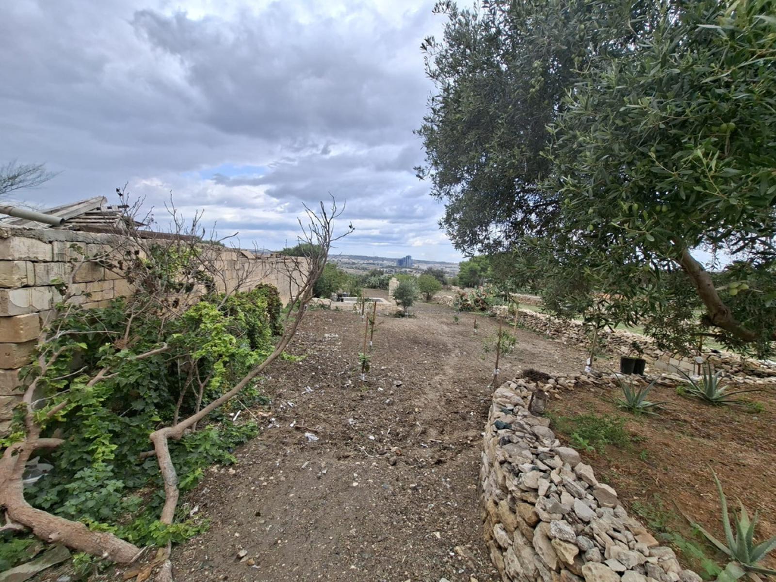 1-bedroom farmhouse to let in Qormi