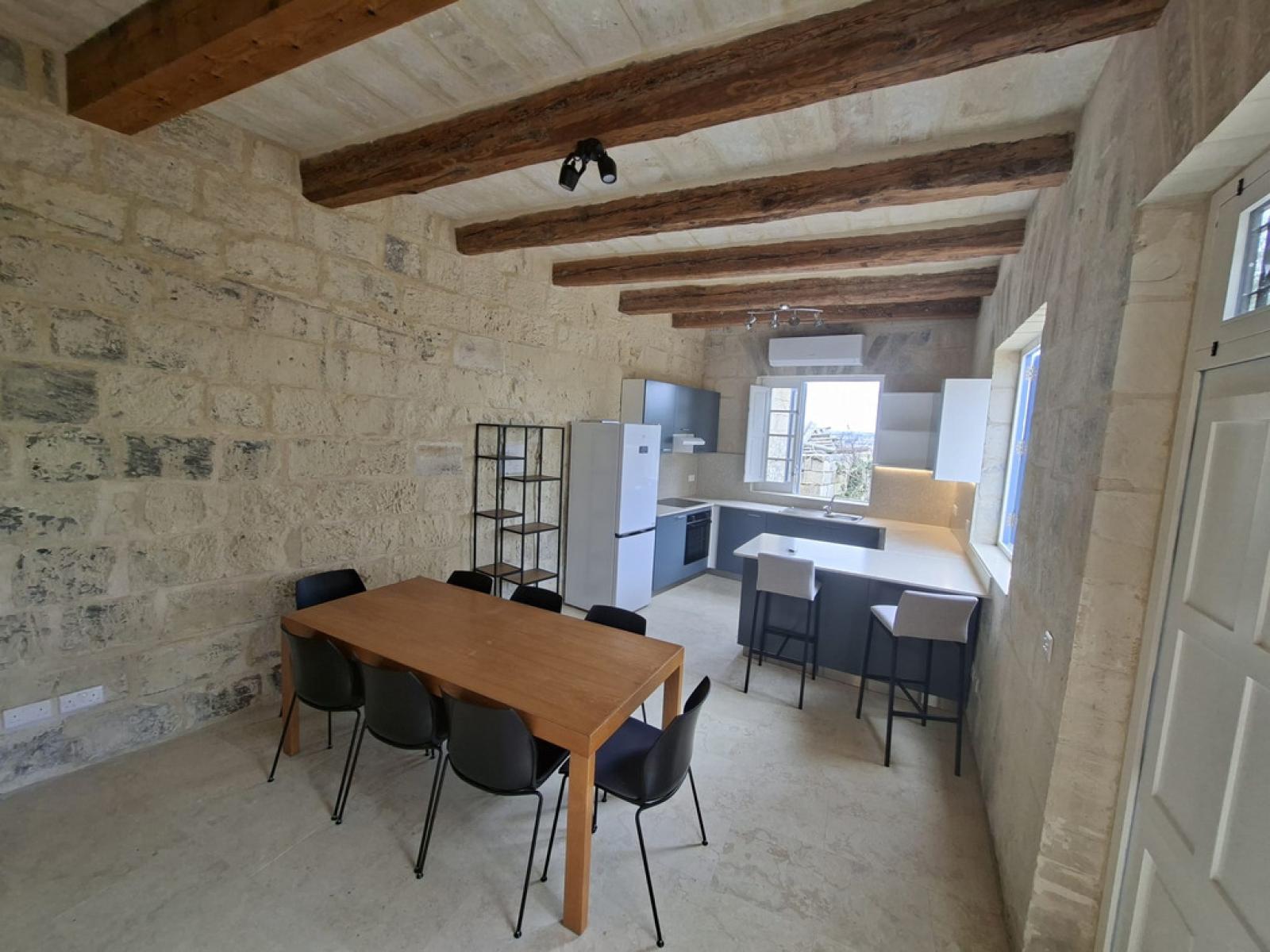1-bedroom farmhouse to let in Qormi
